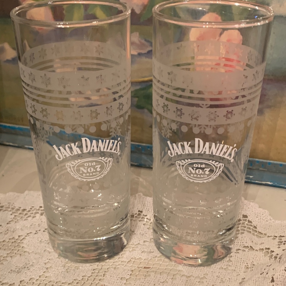 Jack Daniels no 7 snowflake Etched Glass Set